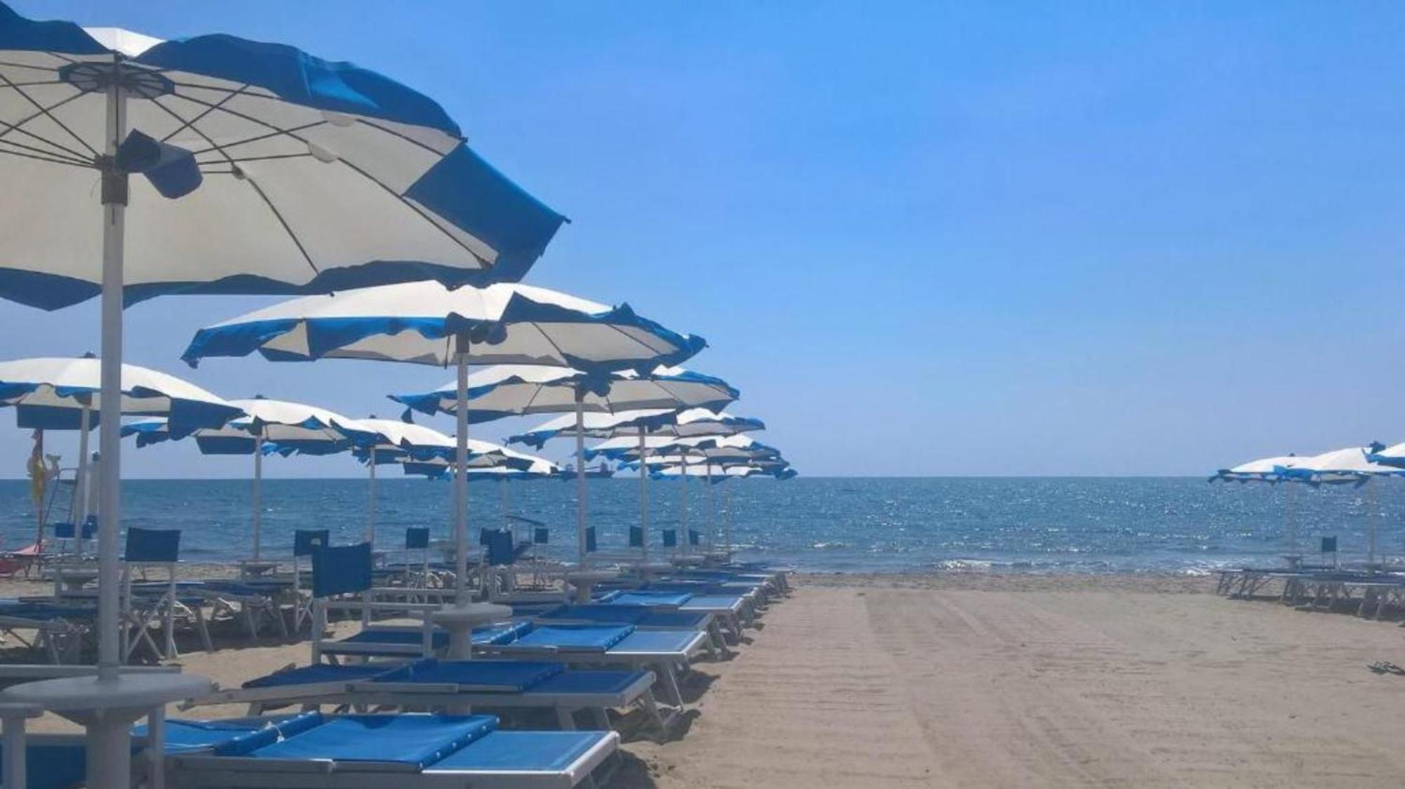 Bed And Breakfast Bagno Venezia Марина ди Карара Екстериор снимка
